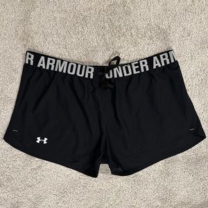 Under Armour women’s athletic workout shorts black XL